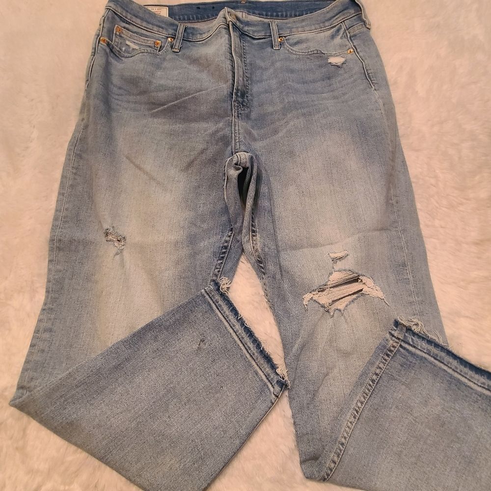GAP High Rise Light Blue Distressed Women's Jeans